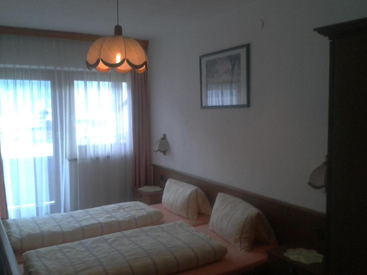 Gaestehaus Riml Λάνγκενφελντ Δωμάτιο φωτογραφία